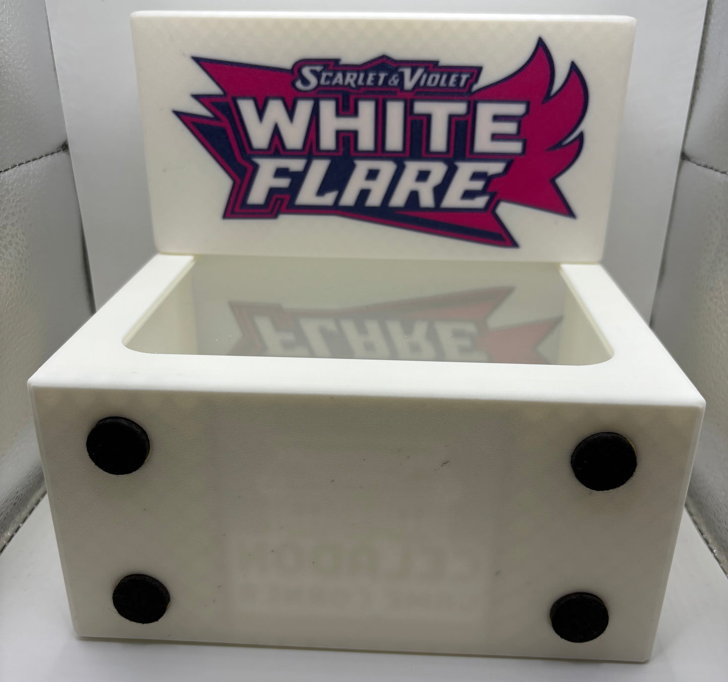 White Flare Elite Trainer Box Display Case